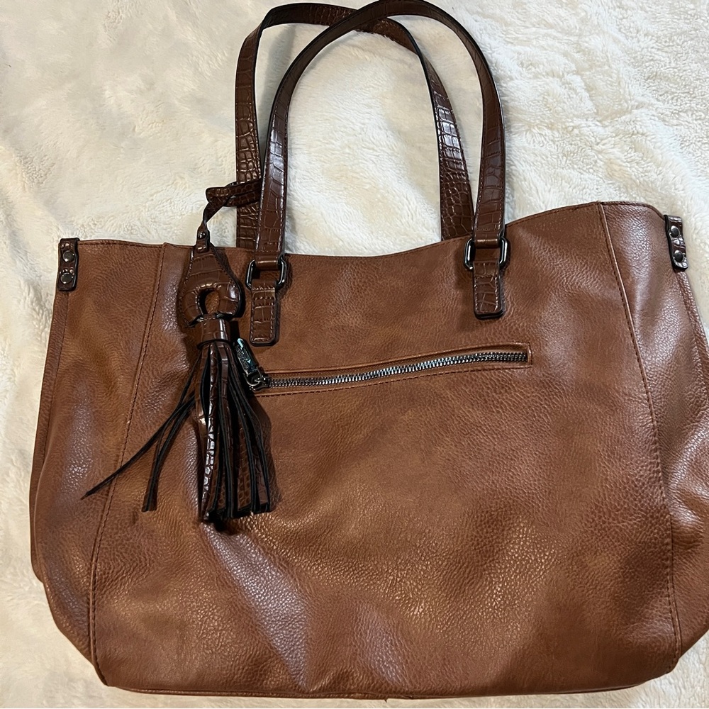 Nice brown leather purse in great condition